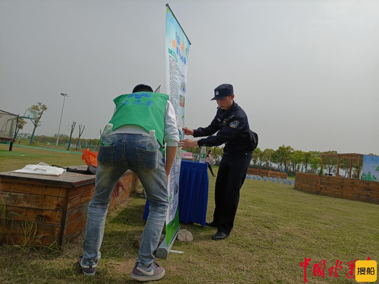 长江上多了一支“安全护卫队”