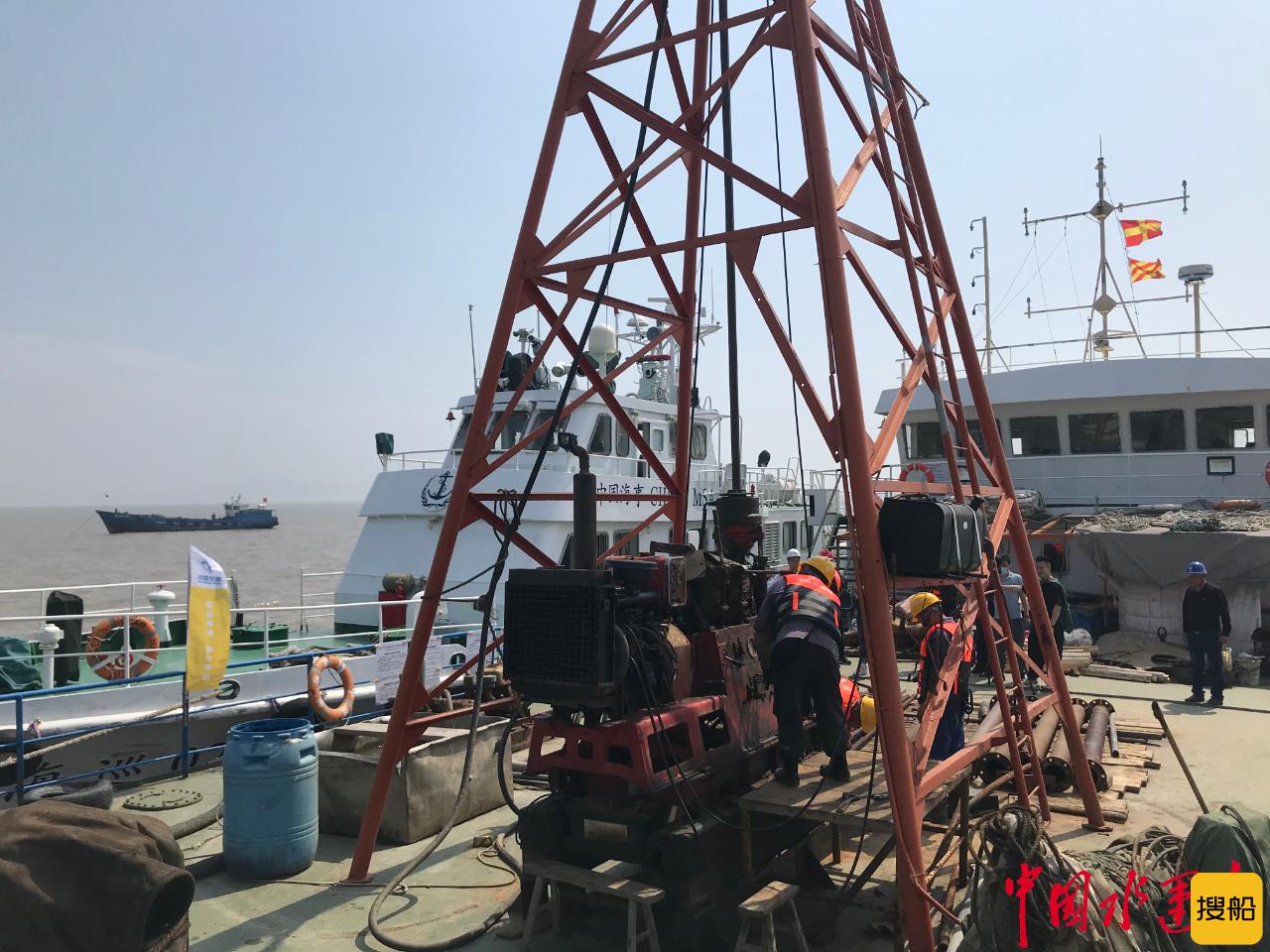 六横公路大桥二期工程海上地质勘察工作正式启动