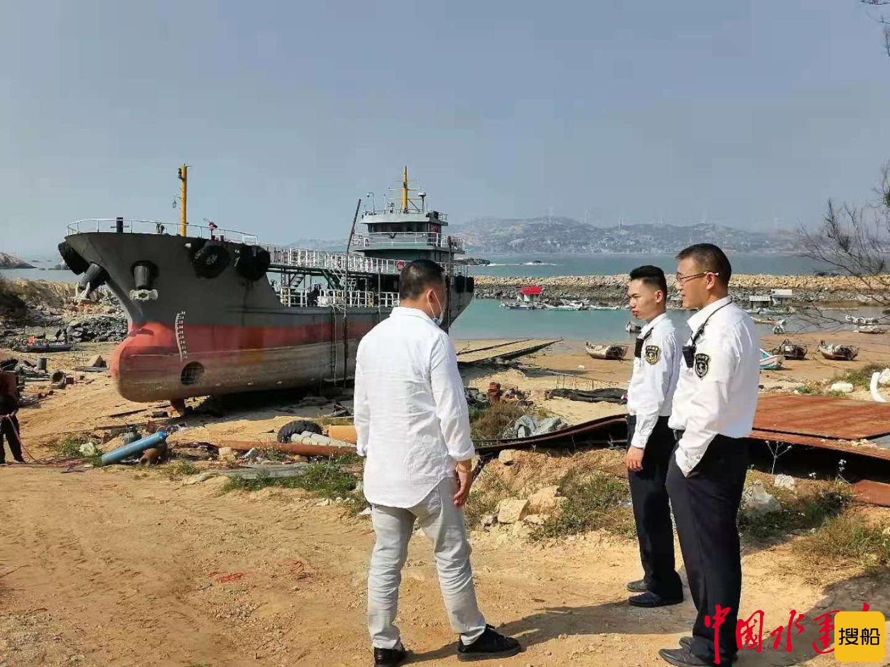 莆田湄洲岛海事处敦促船东主动拆解“三无”船舶