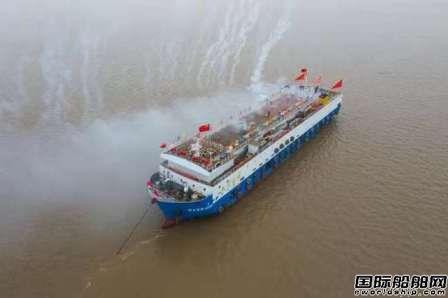 宁波大江船业建造国内最大最先进虾皮加工船下水