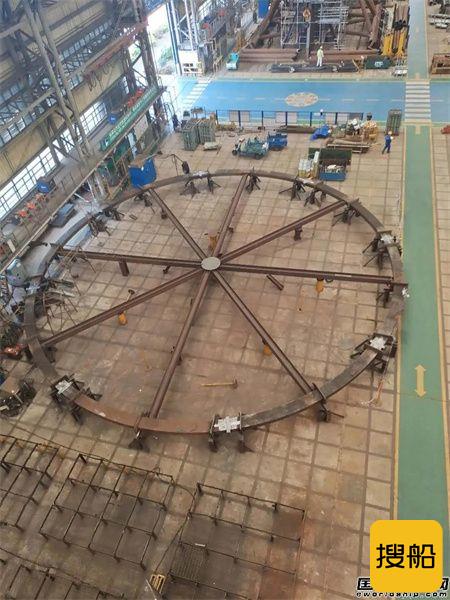 启东中远海运海工N966项目3200T绕桩吊机法兰制作完工