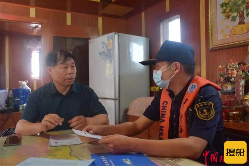 荆州海事局不断优化执法方式深化便民服务