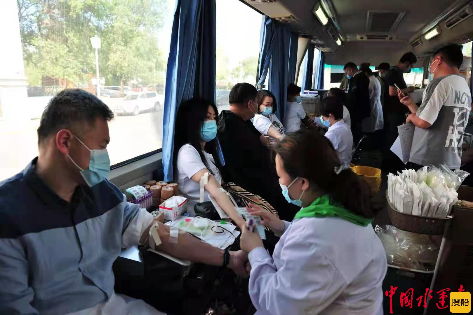 无偿献血 奉献爱心  ——省航务事业发展中心积极组织开展无偿献血活动