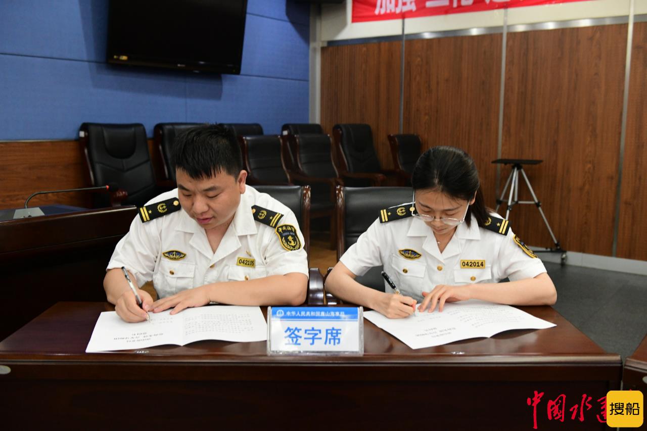 青春指明灯照亮青年成长路