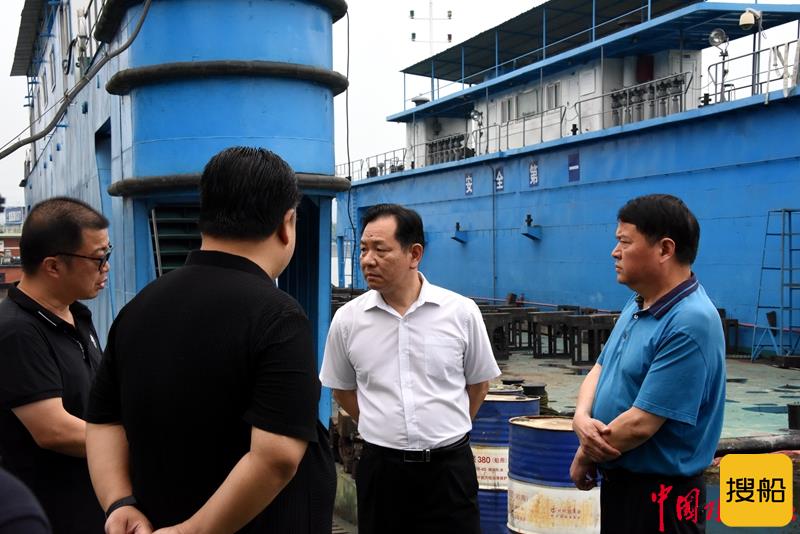 张俊平调研长江宜昌航标器材维修中心深化改革情况