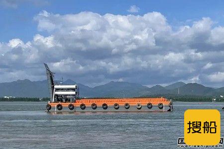 航通船业自主设计建造两艘49.8米甲板驳同时交付