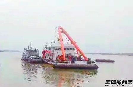 武汉航道船厂建造打捞辅助船舶“长救绞3”下水