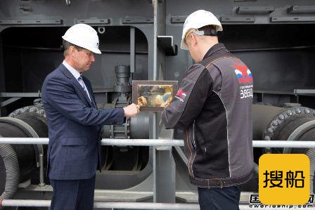 俄罗斯首次建造！红星造船厂首艘破冰型LNG船铺设龙骨