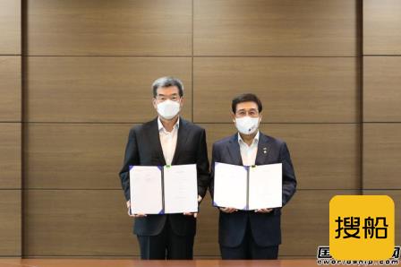 文在寅站台！HMM再下12艘万箱船大单