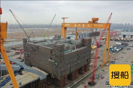 振华重工建造世界最大海上换流站发运