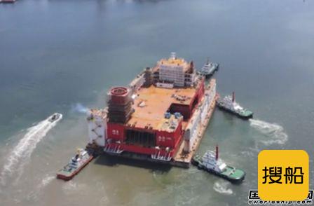 烟台打捞局1000T浅水坐底打捞工程船顺利下水