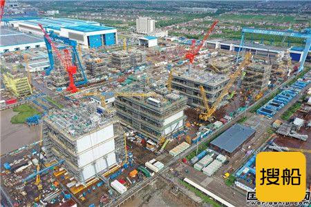 启东中远海运海工M019模块项目第三个模块成功完成封顶工程