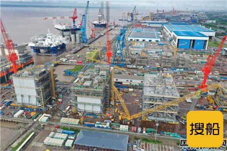 启东中远海运海工M019模块项目第三个模块成功完成封顶工程