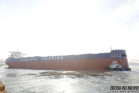 北船重工一艘21万吨散货船试航