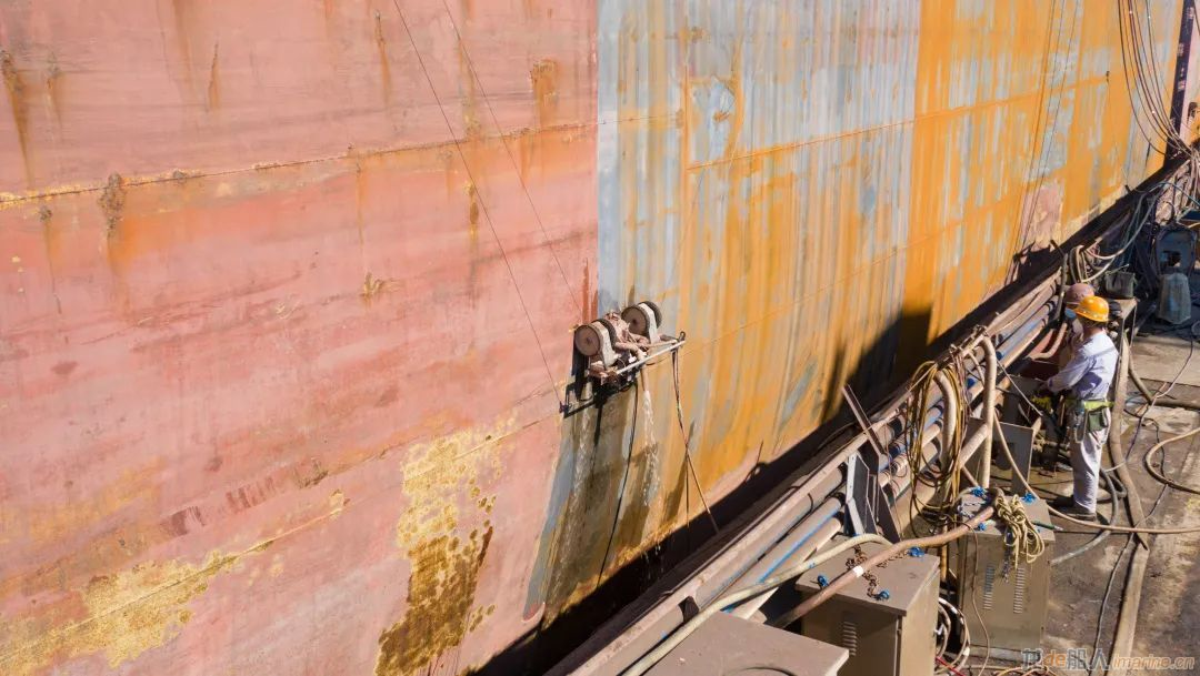 舟山中远海运重工提前2天完成MSC“瑞尼”轮脱硫塔装置改装任务