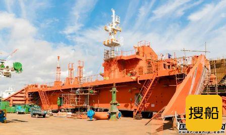 舟山中远海运重工穿梭油船N786实现主船体成型,