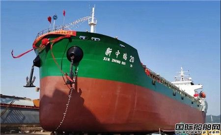 东红船业建造6800吨杂货船“新中瑞20”顺利下水
