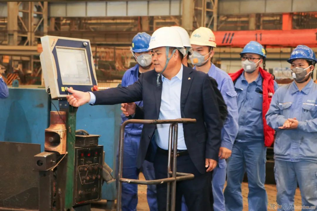 广船国际4.97万吨成品油船1号船举行开工仪式