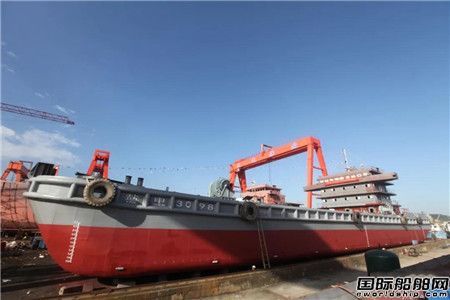  东红船业起350吨浮吊船