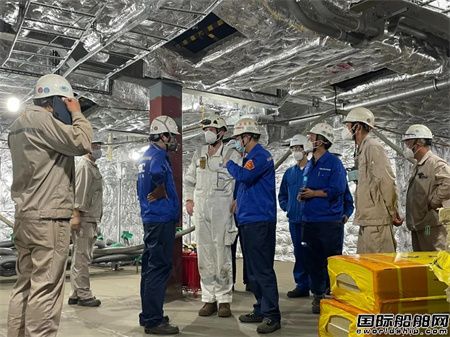 突破10万平!外高桥造船首制大型邮轮绝缘工作全面推进,
