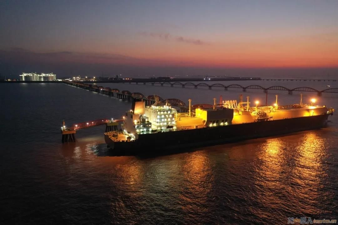 南通海事打通江苏沿海LNG船舶夜航大动脉