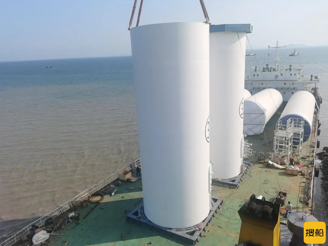 长乐外海海上风电场A区一批风电机组塔筒项目完成发运,