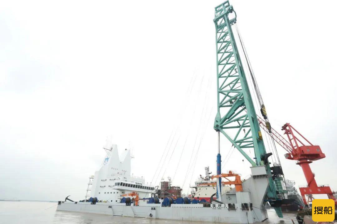 “雄程3”号打桩船助力华能浙江苍南4号海上风电工程首个承台完工