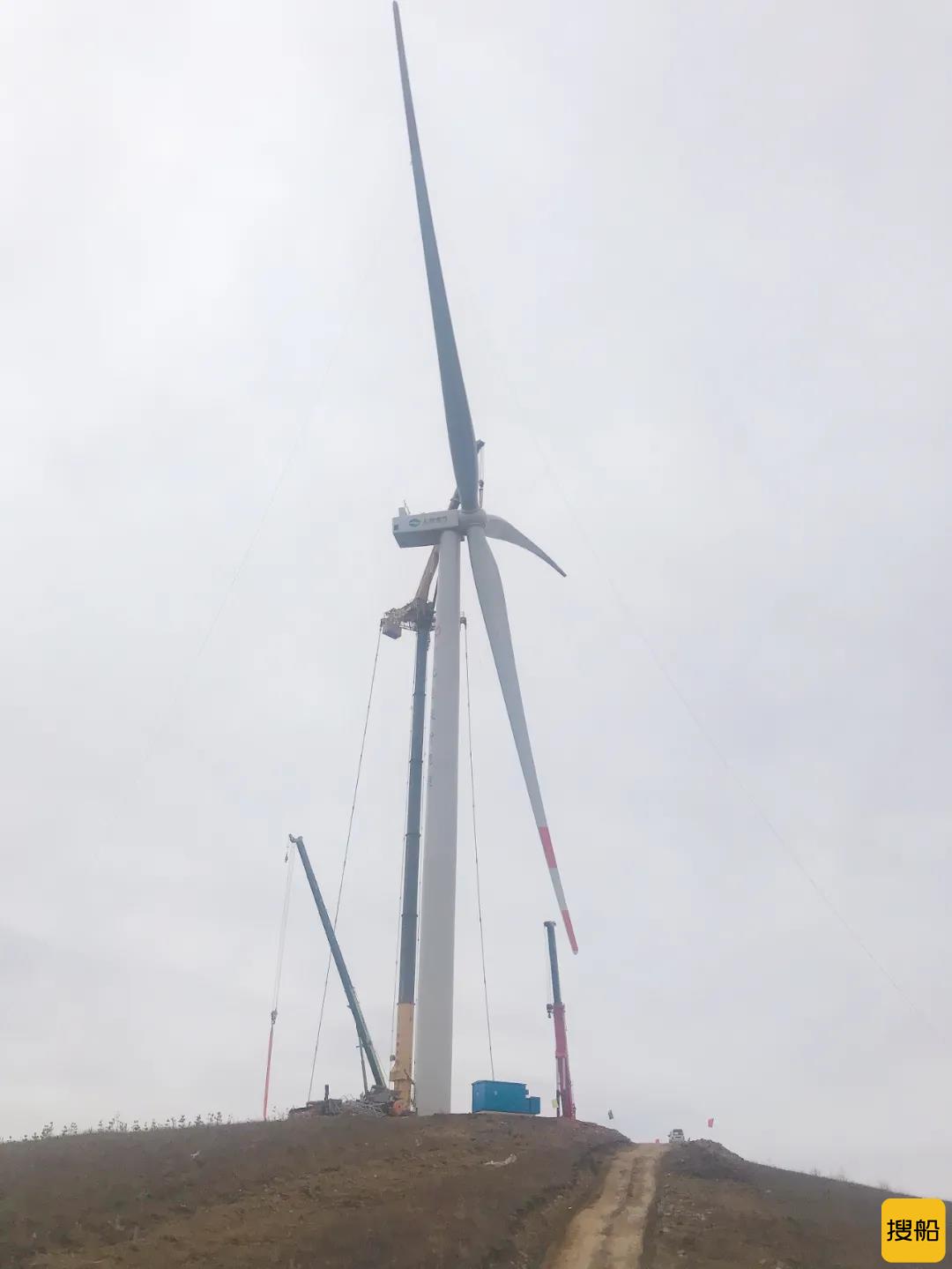 为冬奥制氢！电气风电崇礼制氢项目首台机组吊装成功
