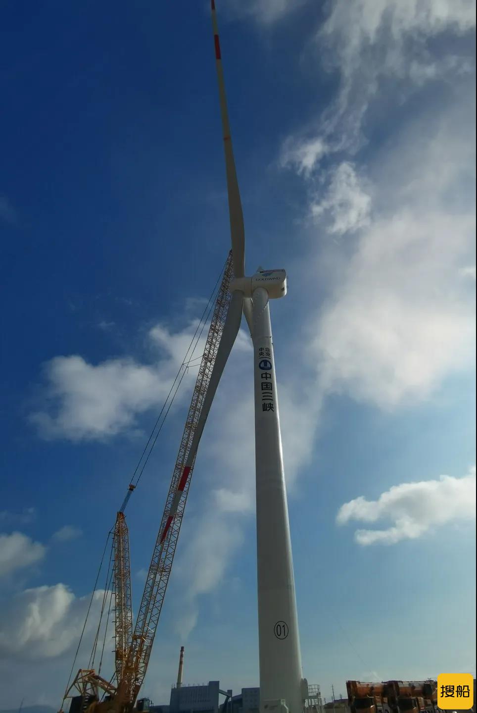 风机吊装纪实：国内陆上7兆瓦、8兆瓦风力发电机组