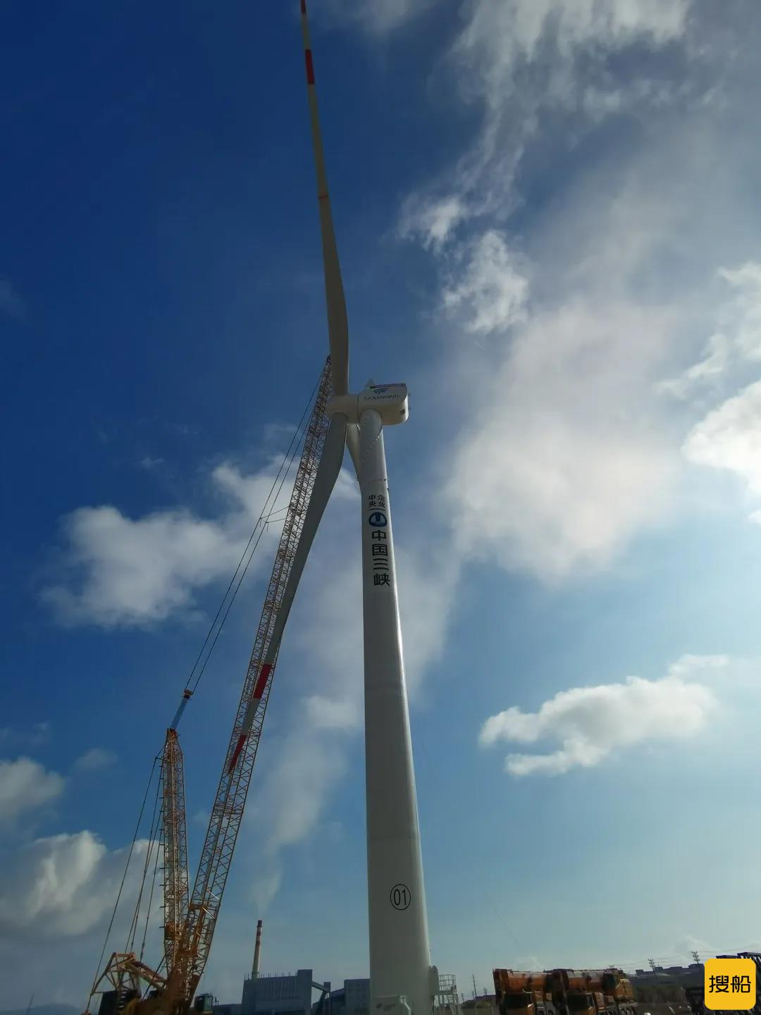 8MW！国内陆上单机容量最大风力发电机组完成吊装