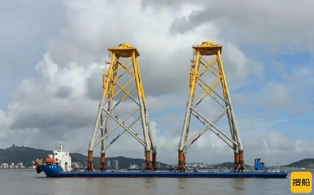 中岛建设首制青洲三500MW海上风电项目两套风机导管架装船发运