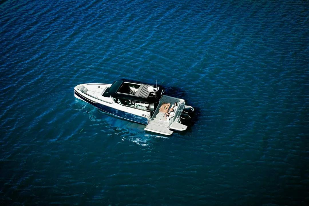 萨克森Saxdor 320 GTC 高性能动力滑水艇强势来袭！