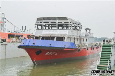  粤新海工建造佛山市首艘专业消防船顺利下水,
