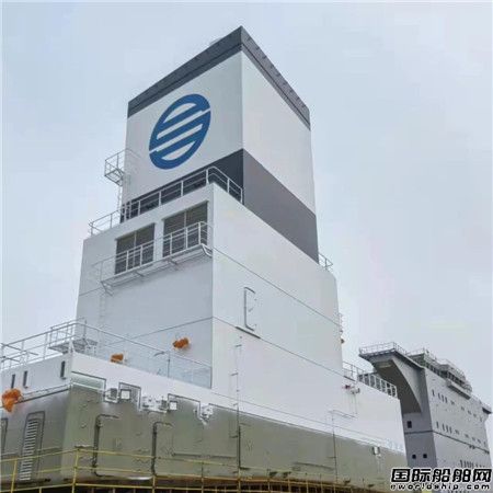  外高桥海工月交付八个上建总段创下历史新纪录,