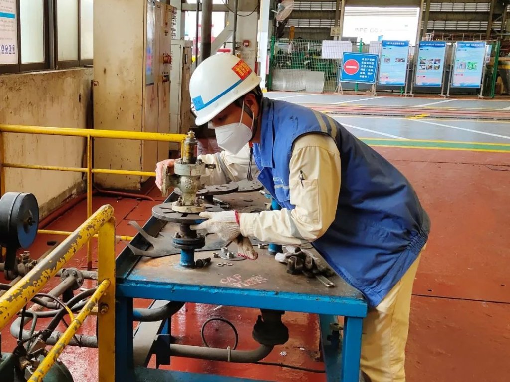 文冲修造春节期间修理改装船舶18艘
