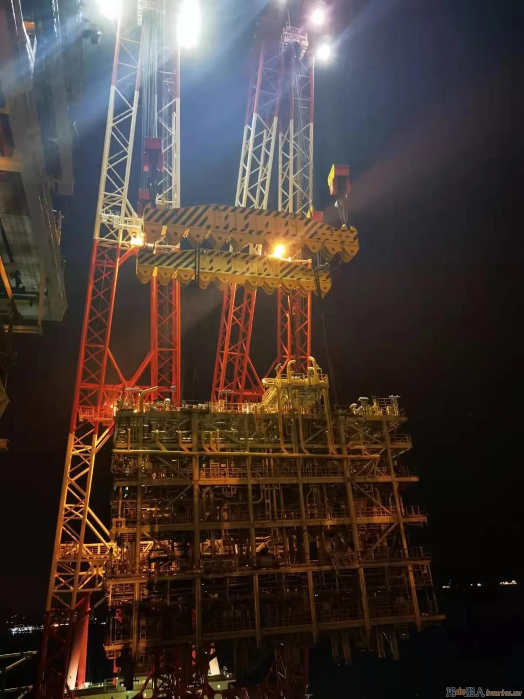 大连中远海运重工两艘FPSO改装项目完成多项施工节点