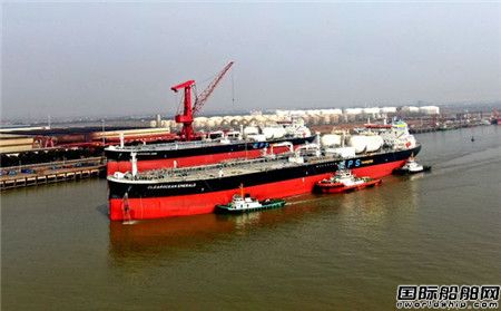 新时代造船交付首制11万吨双燃料动力成品油船,