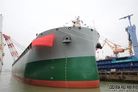  中船澄西交付中波轮船第二艘62000吨多用途重吊船,