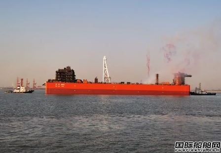 大洋海装建造3000吨起重船“勇建3000”号顺利下水,
