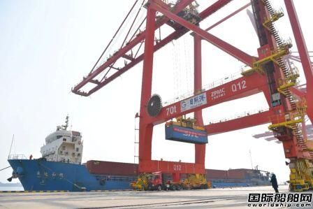  山东港口今年首条外贸内支线开通投运,