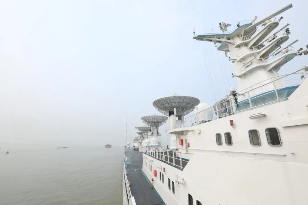 江南造船航天远洋测量船远望6号奔赴大洋执行测控任务