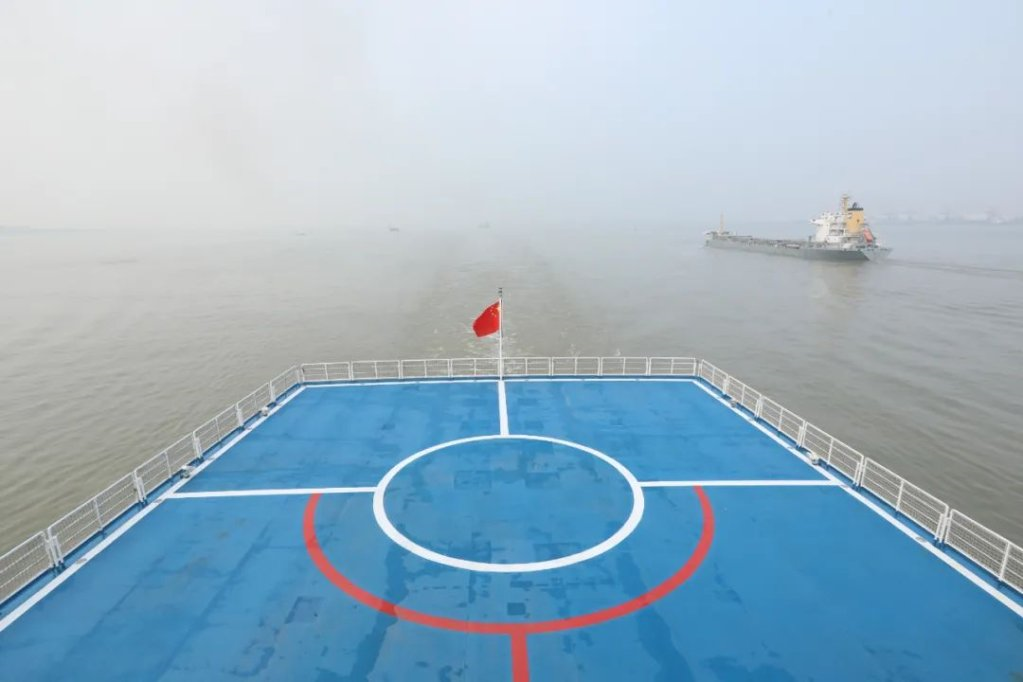 江南造船航天远洋测量船远望6号奔赴大洋执行测控任务