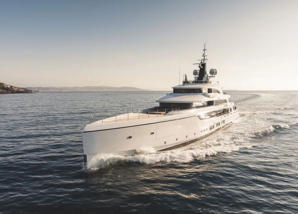 贝尼蒂65米全定制超级游艇M/Y TRIUMPH:理想之选