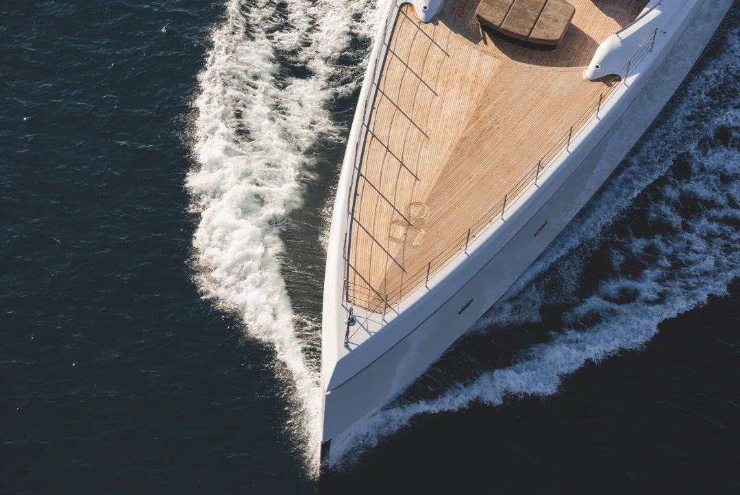 贝尼蒂65米全定制超级游艇M/Y TRIUMPH:理想之选