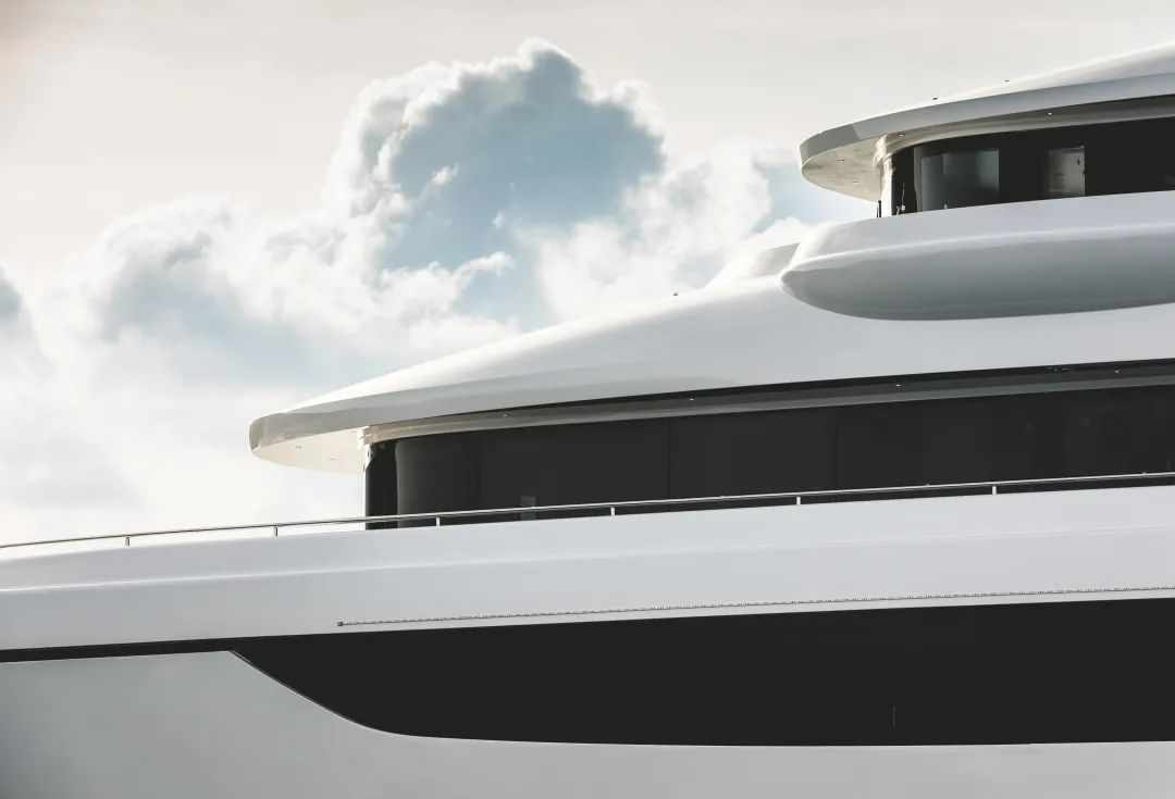 贝尼蒂65米全定制超级游艇M/Y TRIUMPH:理想之选