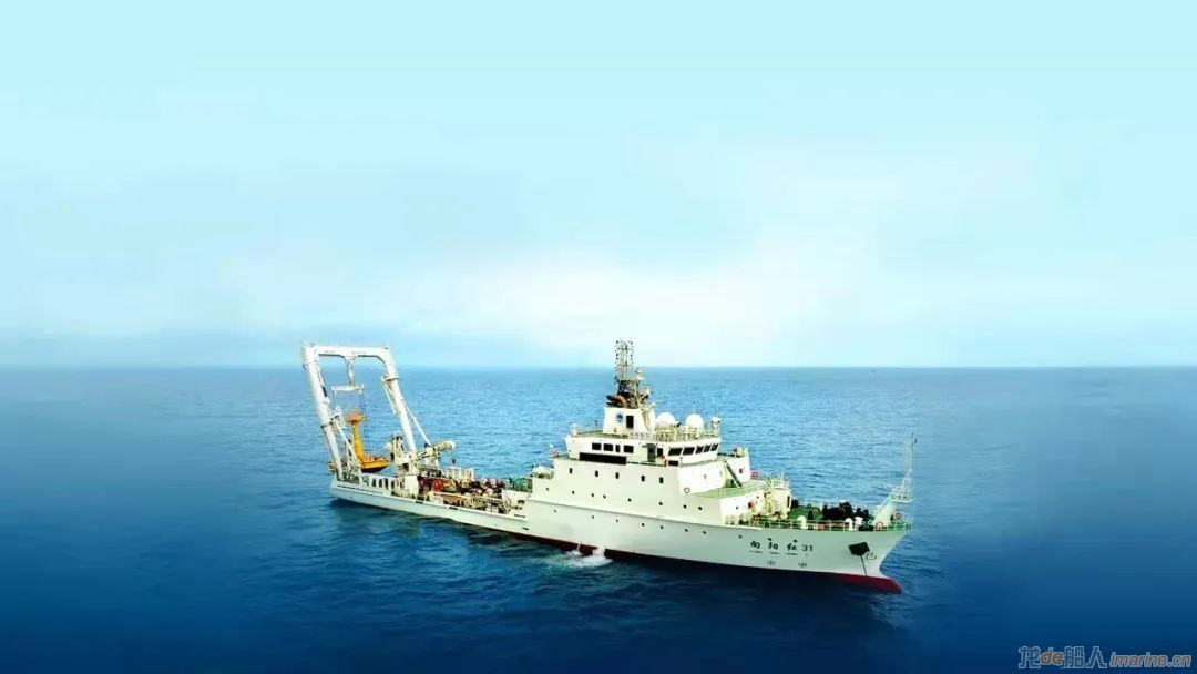 武船集团3000吨级浮标作业船“向阳红31”成功交付
