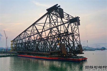 亚洲第一!海油工程总包深水导管架“海基一号”成功登船,