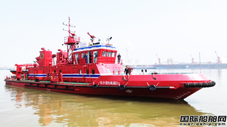  湘船重工建造湖南最大综合型消防救援艇顺利试航,