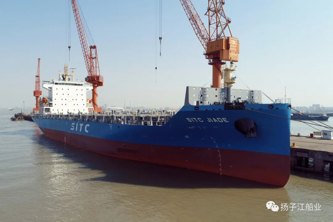 扬子江船业近期交付三船
