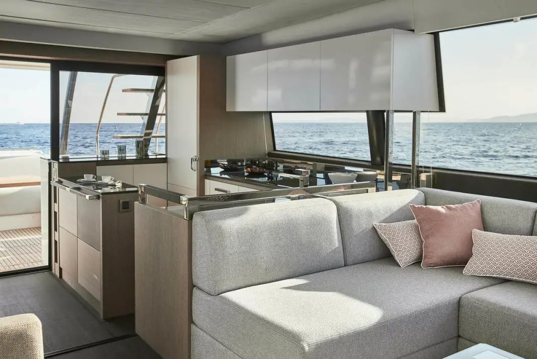 沛海驰 F-LINE 2022新旗舰 | PRESTIGE 690